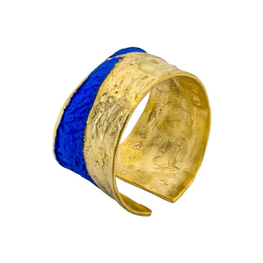 Hoch bronze bracelet with blue patina